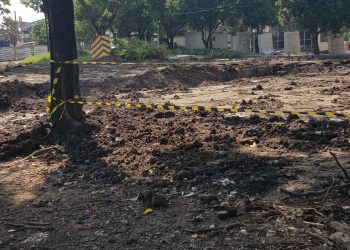 Jalan Raya juanda Depan Lapangan Albatros di Tutup