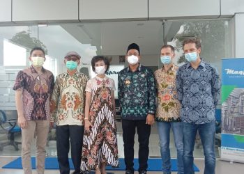 Staf Kedutaan Perancis Kunjungi PT MBI Njiken