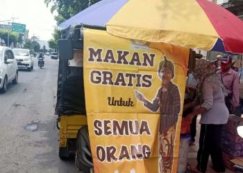 Pak Yoni Sediakan Menu Gratis di Masa Pandemi Covid19