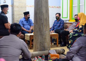 Kapolresta Jenguk Anggotanya Yang Sakit