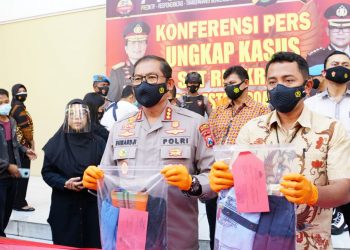 Guru Cabul Ditangkap