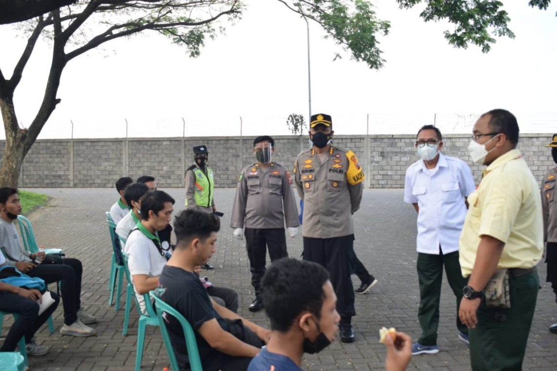 Kapolresta Tinjau Vaksinasi Gotong royong