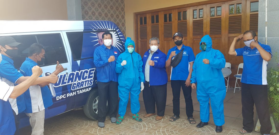 Di Tengah Serangan Covid19, Adhi Samsetyo Hibah Ambulanc