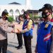 Kapolresta Bagikan 5000 Bendera Merah Putih