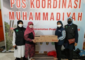 Aisyiyah Sidoarjo Turunkan Bantuan Korban Semeru