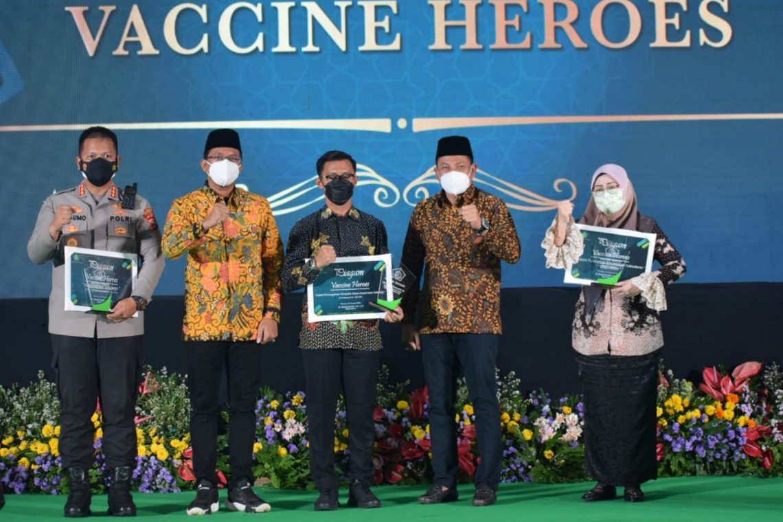 Kapolresta Raih Penghargaan Vaccine Heroes