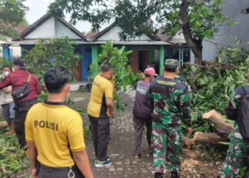 Tiga Desa di krian Disapu Puting Beliung