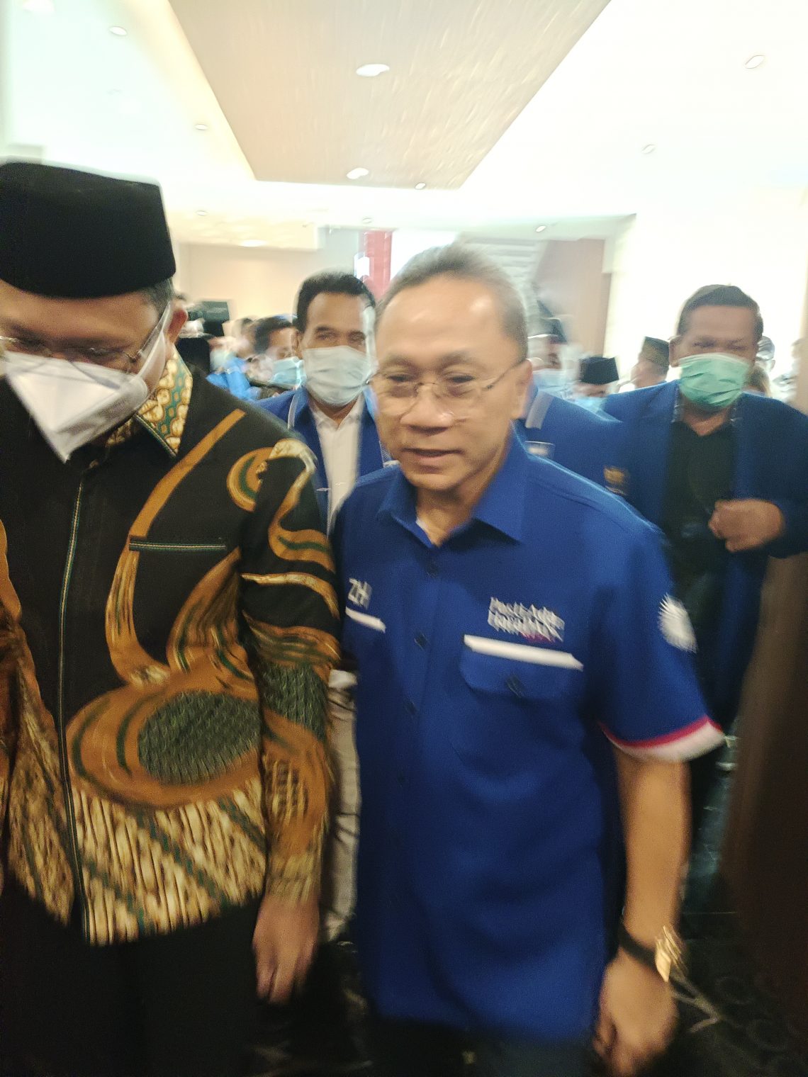 Gus Muhdlor Usul Mas Emir Maju di Panggung DPR RI