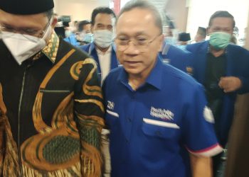 Gus Muhdlor Usul Mas Emir Maju di Panggung DPR RI﻿
