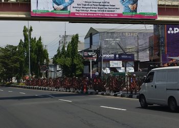 Adem Rasanya Setelah Memandang Baliho