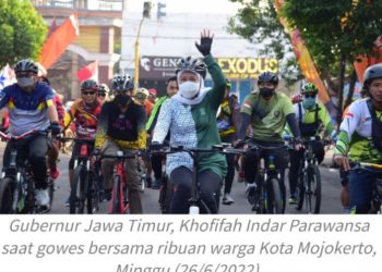 Gubernur Khofifah dan Ning Ita Ajak Warga Mojokerto Gowes Bersama