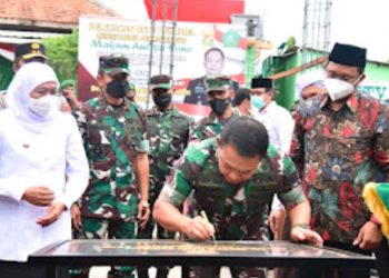 Gubernur Khofifah Dukung Revitalisasi Makam Mbah Muhaiyin