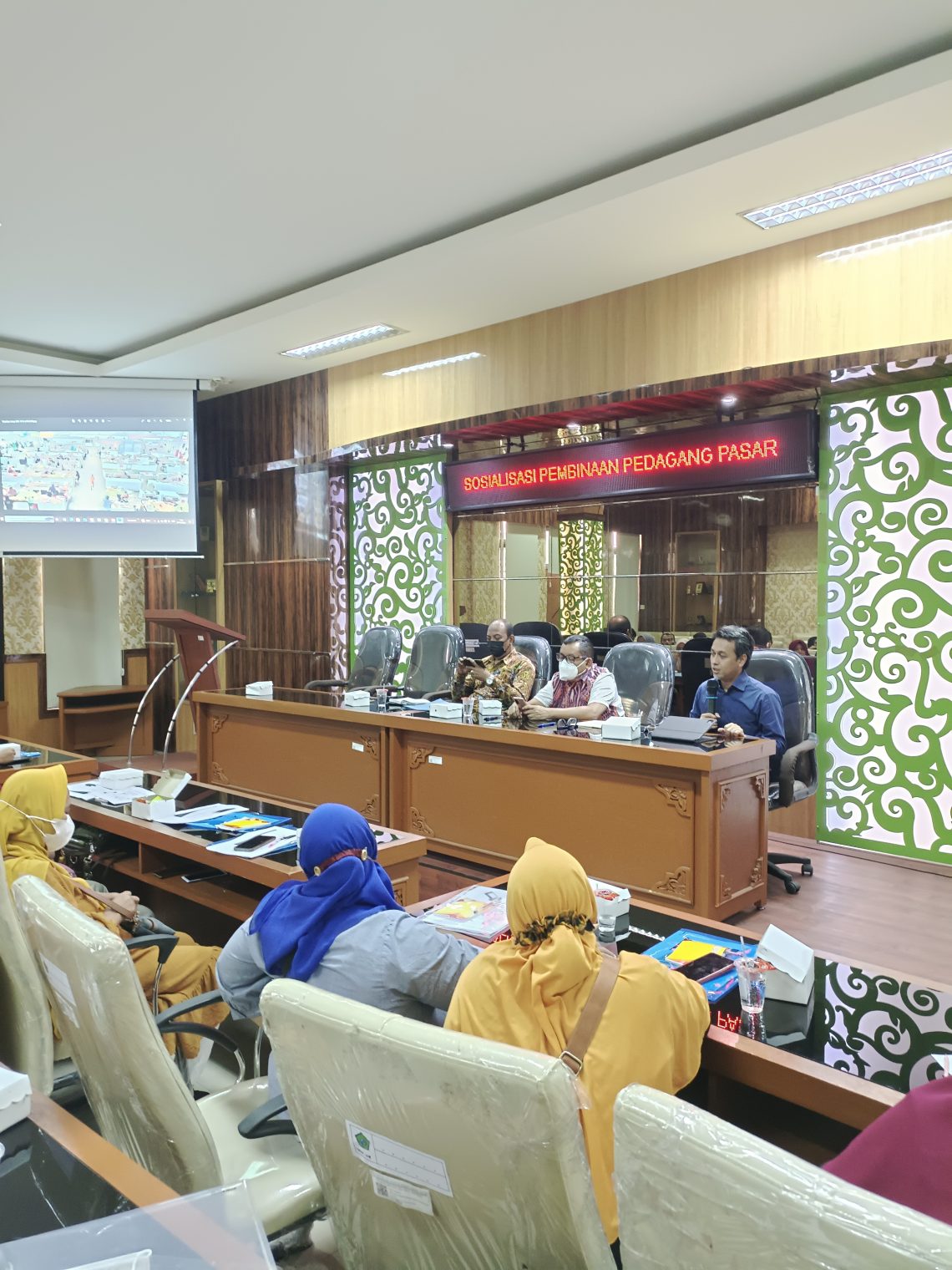 Emir: Jangan Biarkan Pedagang liar Ganggu pedagang Resmi