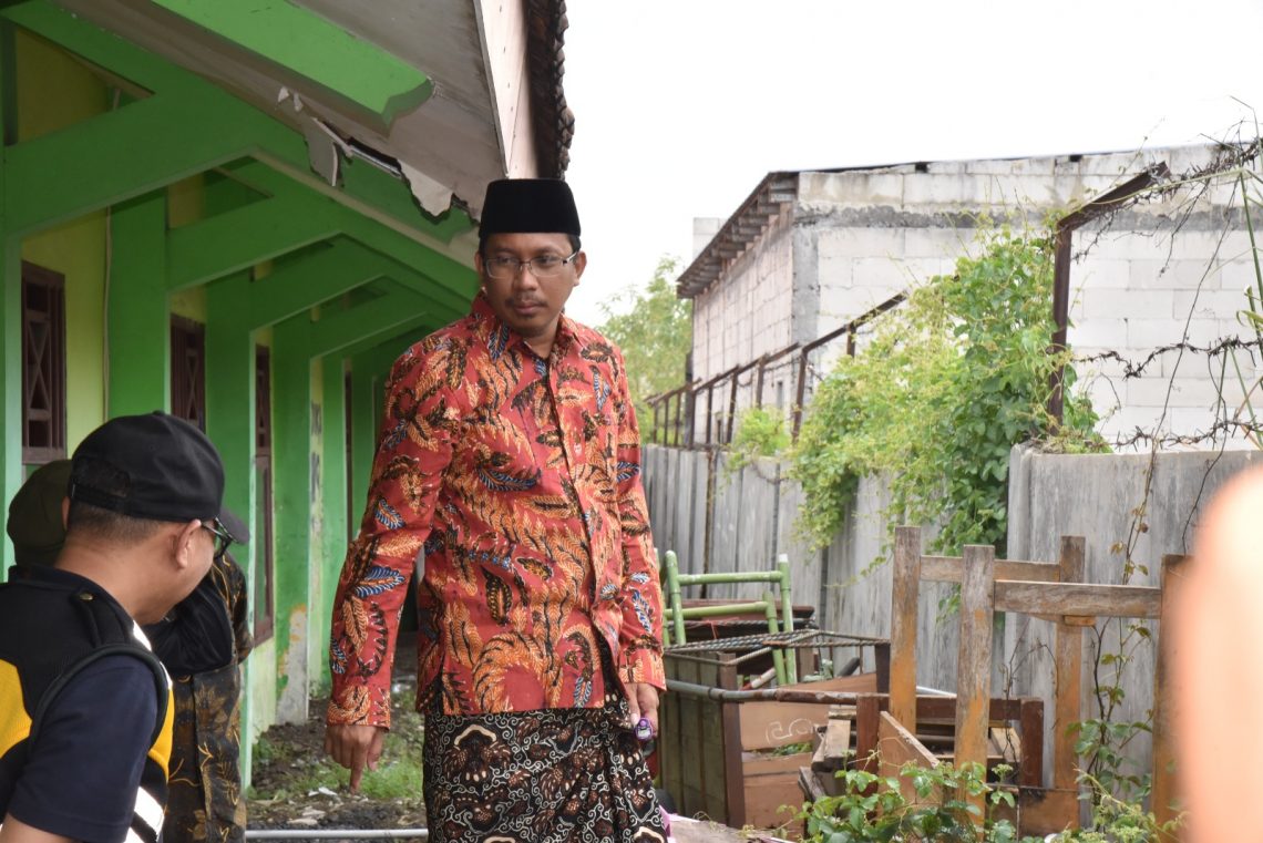 Sabtu Pagi, Gus Muhdlor Sidak SMP Tanggulangin