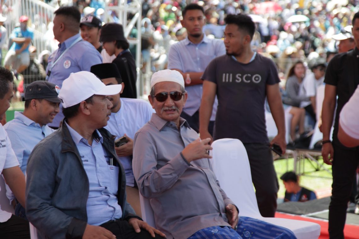 Bupati Sidoarjo dan Gus Ali Hadiri HUT SPSI