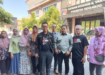 Warga Sidokepung Tuntut Keadilan Hukum ke Mapolres Sidoarjo