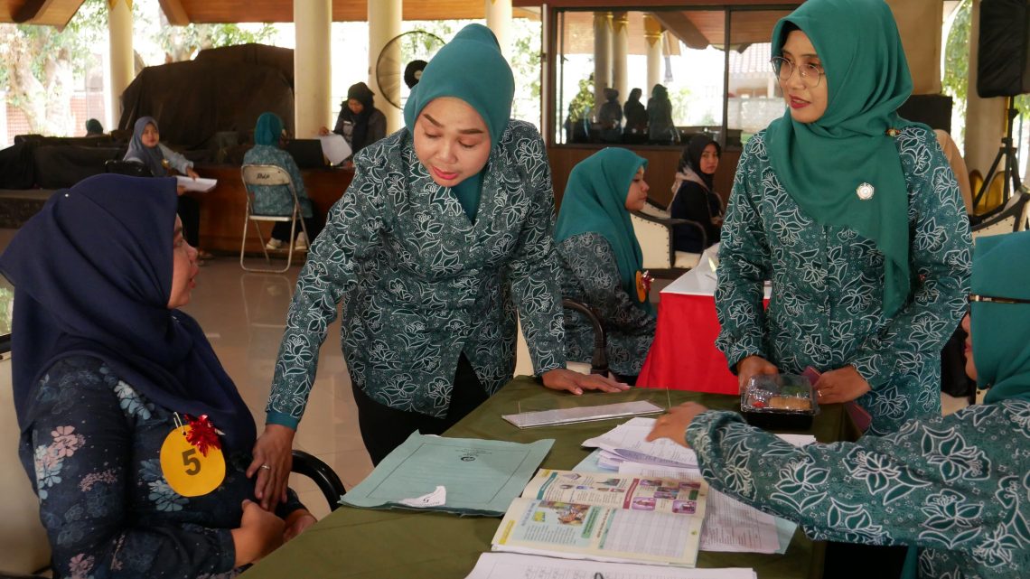Kader PKK Sidoarjo Unjuk Kreatifitas di Jambore TP PKK tahun 2024