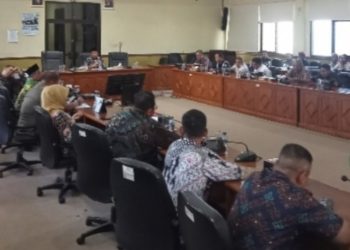 Komisi A Redam Amarah Warga Sawo  Tratap