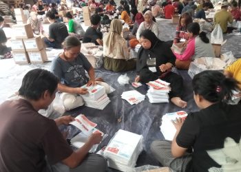 Sortir Surat Suara diawasi Ketat KPUD Sidoarjo