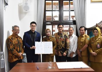 Pemkab Sidoarjo Jalin Kerjasama pengelolaan Sampah Dengan China Water Industry