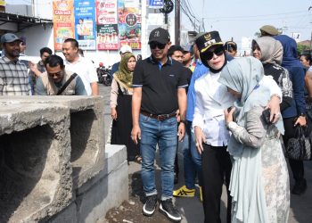 Wabup Sidak Proyek Alon-alon Sidoarjo