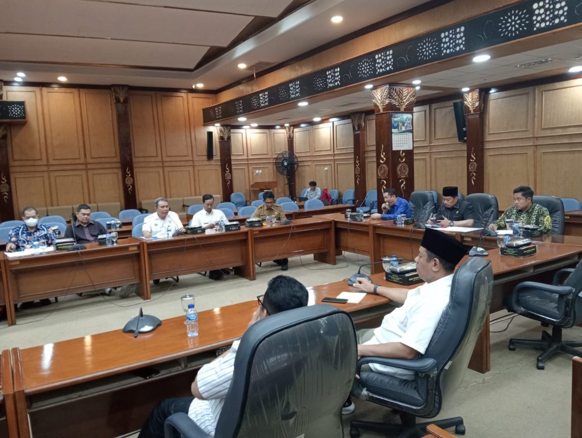 Komisi D Marah, Imam Mukri Enggan Akui Kegagalan KONI Sidoarjo