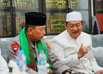 Kapolri Temui Gus Ubed di Langitan