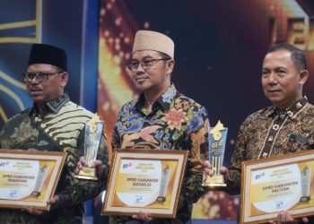Kinerja DPRD Sidoarjo Mendapat Apresiasi Legislatif Jatim Award