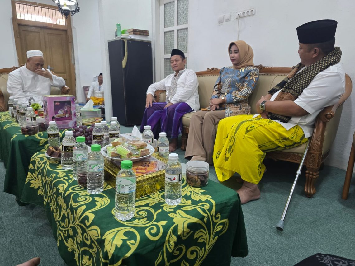 Wabup dan Sekjen Golkar Sambangi Pondok Al Khoziny