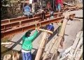 Perbaikan Jembatan Gisik Cemandi Diperbaiki Secara Swadaya