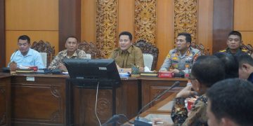 Bupati Subandi Beri Waktu Satu Minggu Kepada Warga Mutiara Regency