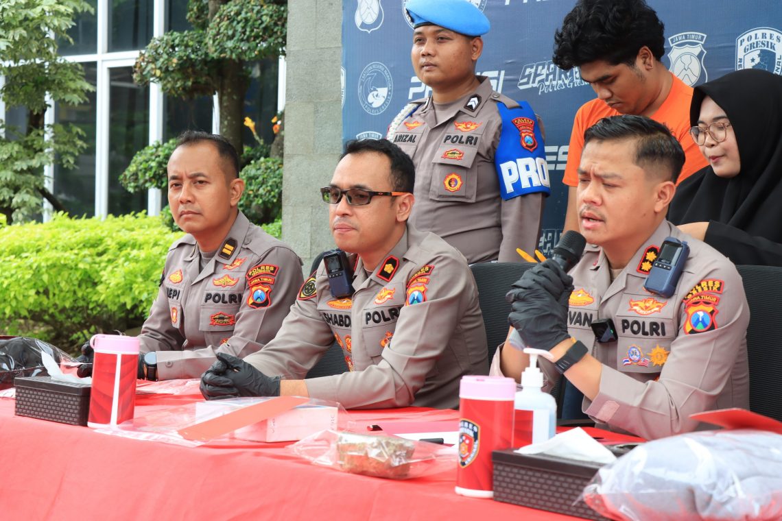 Tiga Gangster Gresik Diamankan Polres