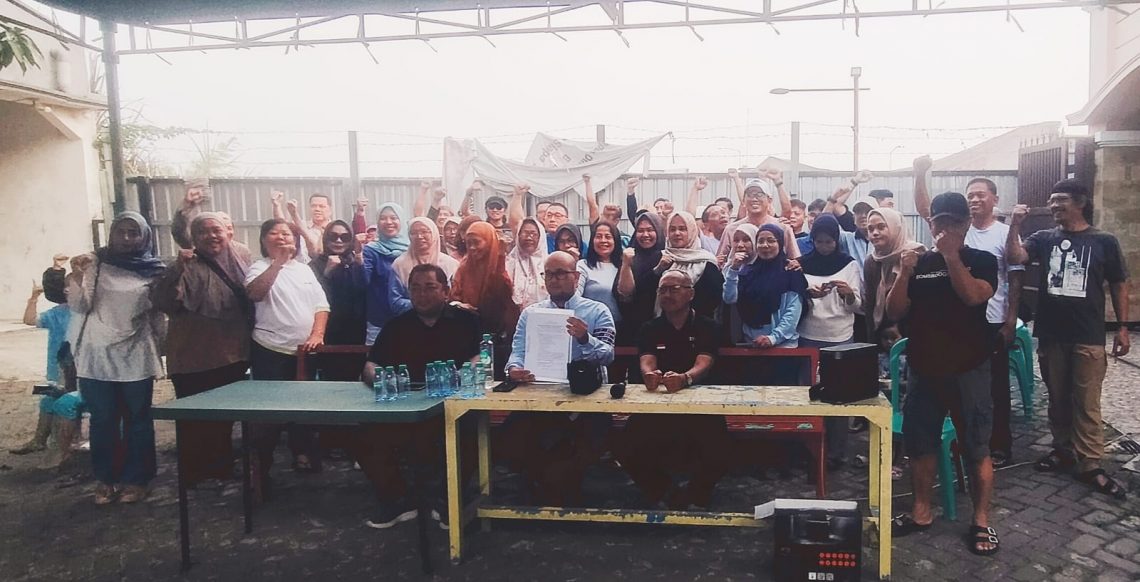 Warga MR Senang Atas Kemenangan di PTUN