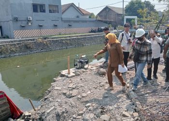 Wabup Marah Saat Sidak Perbaikan Rumah Pompa Sidokare