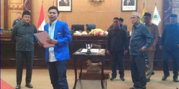 Aktivis PMII Sidoarjo Terobos Rapat Paripurna Sebelum Penandatangan Perubahan Raperda